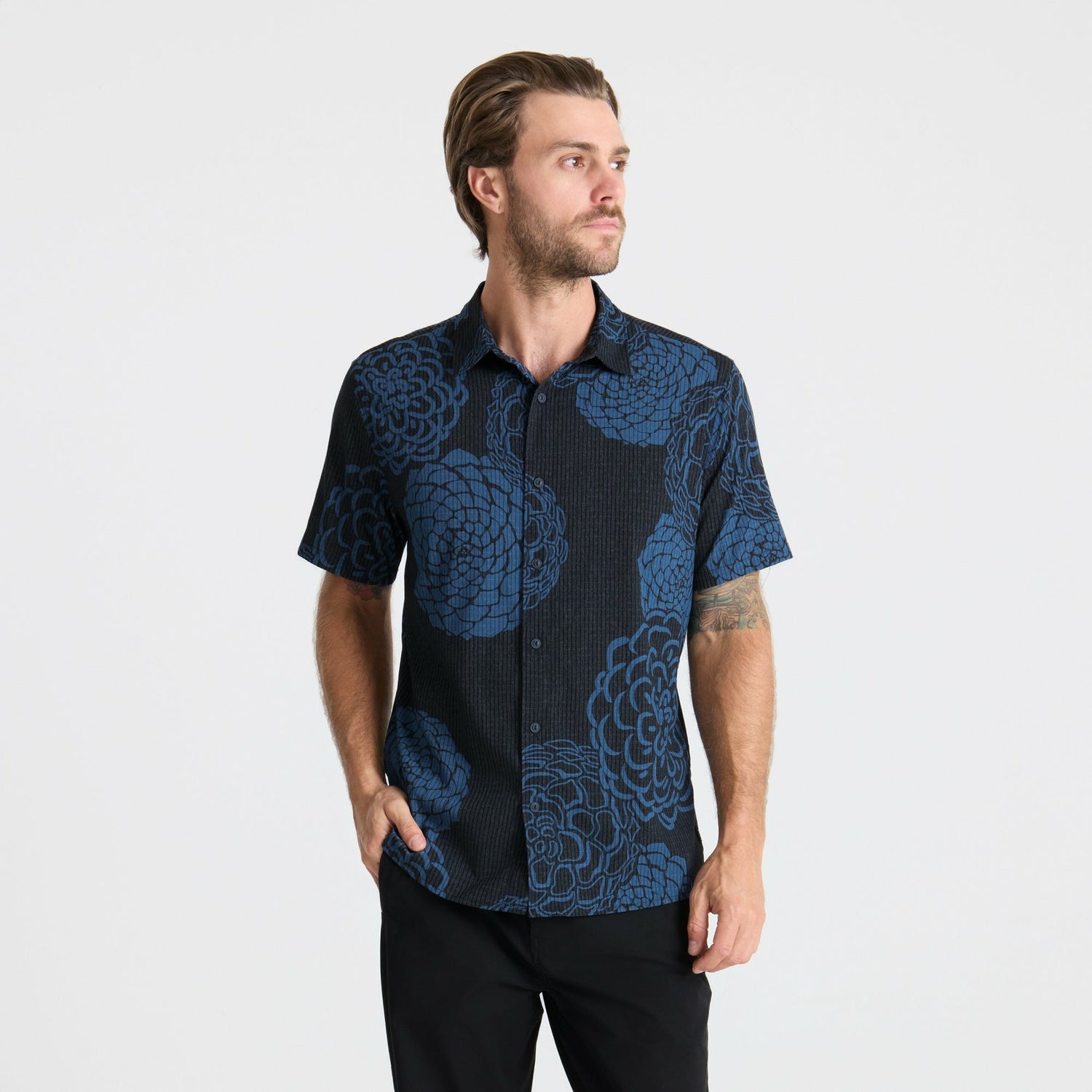 Men Bless Up Breathable Stretch Shirt in Dark Navy