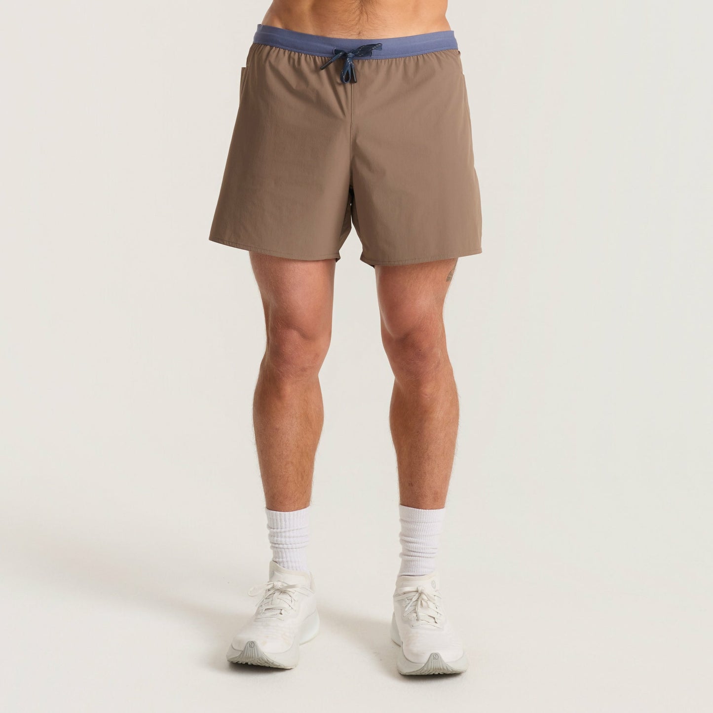 Men|Run / Active Alta 5" Shorts in Faded Brown