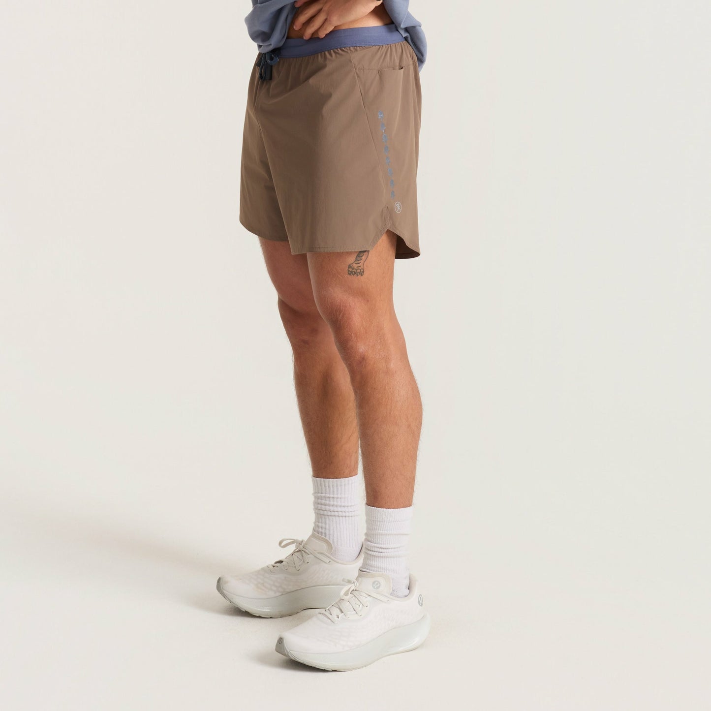 Men|Run / Active Alta 5" Shorts in Faded Brown