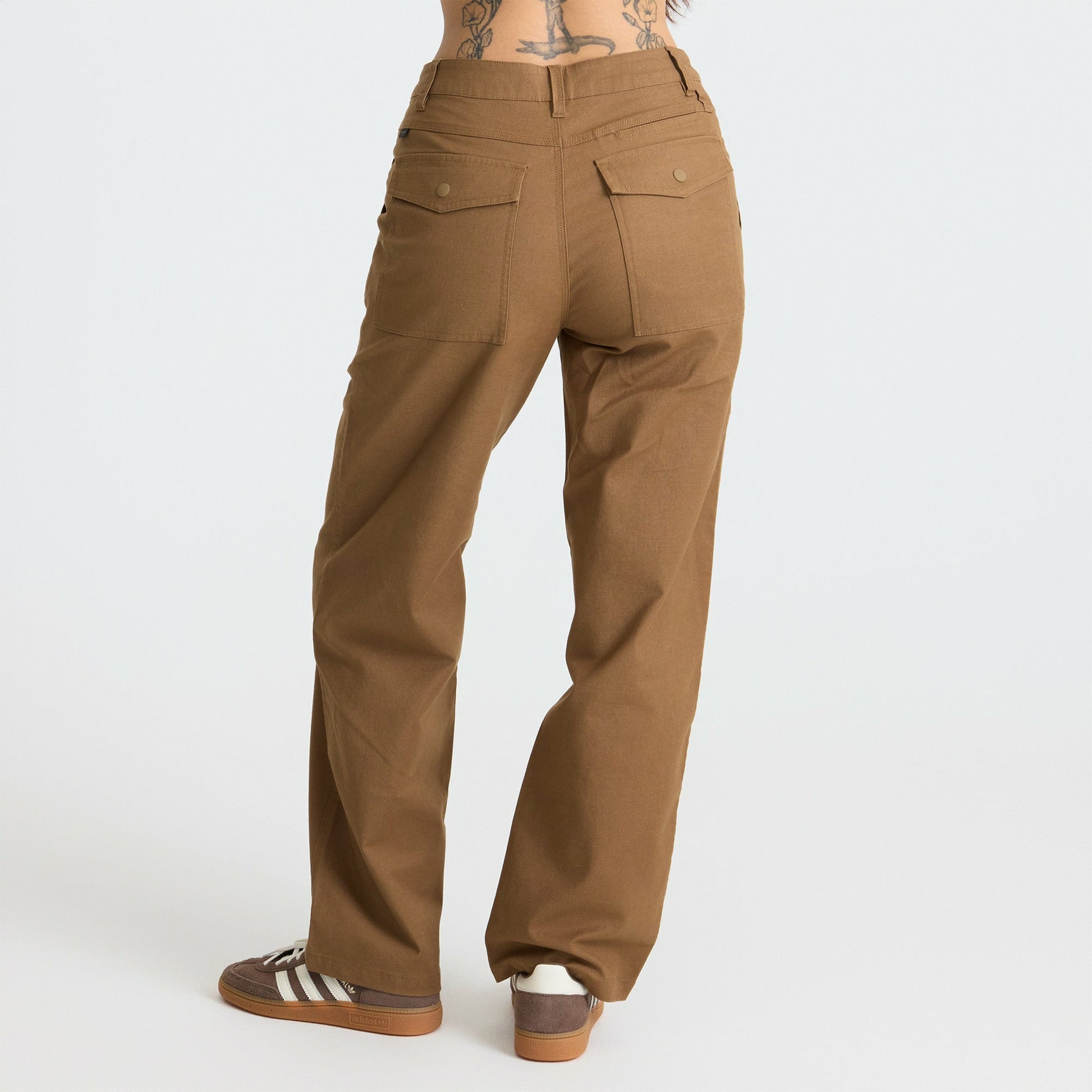 Women Layover Utility Pants in Dark Khaki